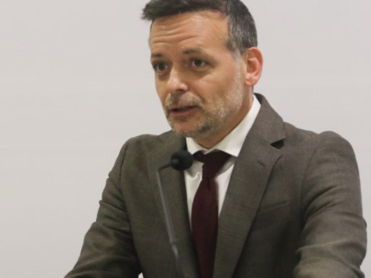 Γιατί ο Δούκας θέλει διάλογο με τον Τσίπρα;