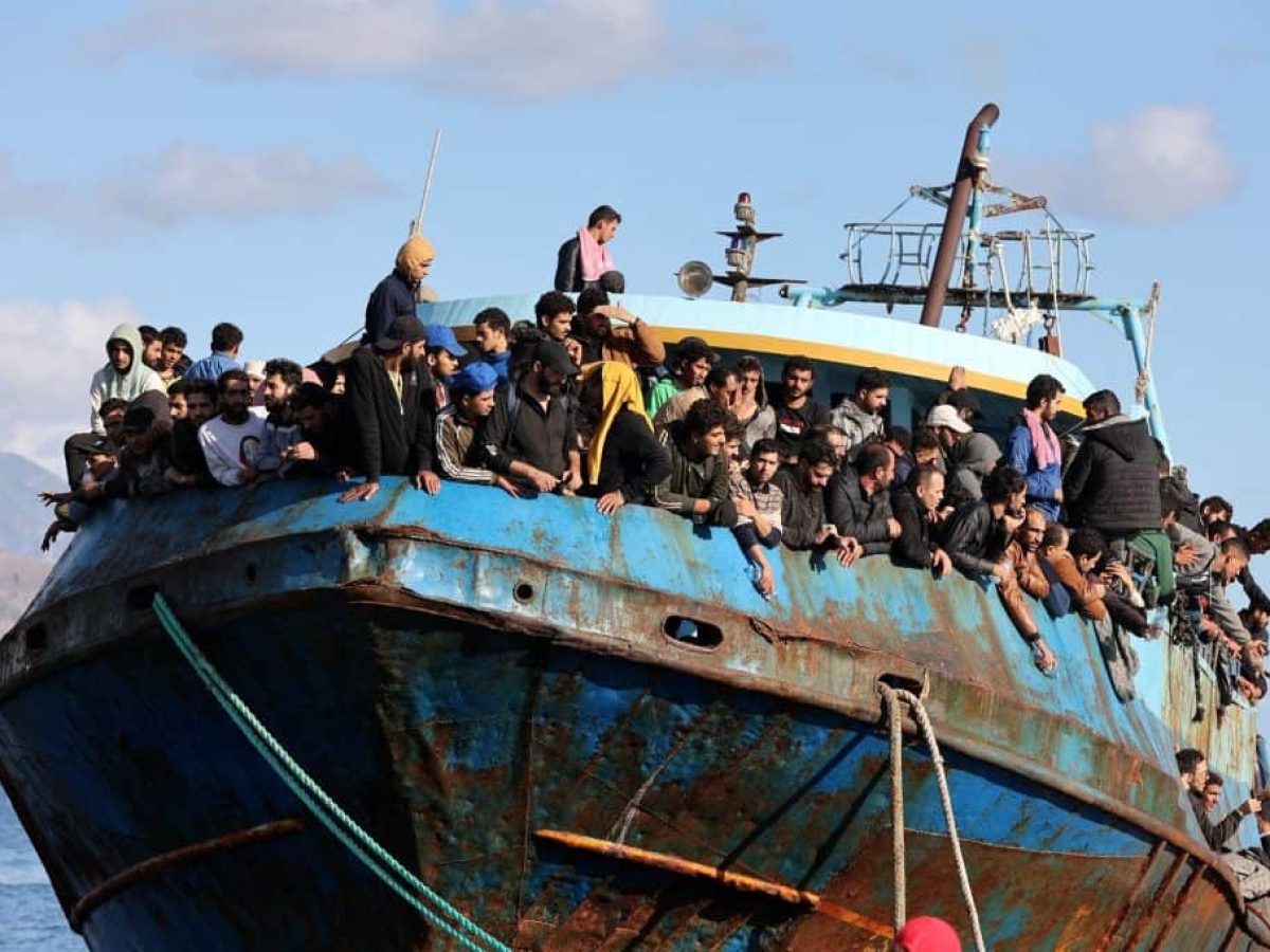&Alpha;&kappa;ό&mu;&eta; 131 &lambda;&alpha;&theta;&rho;&omicron;&mu;&epsilon;&tau;&alpha;&nu;ά&sigma;&tau;&epsilon;&sigmaf; &epsilon;&nu;&tau;&omicron;&pi;ί&sigma;&tau;&eta;&kappa;&alpha;&nu; &nu;ό&tau;&iota;&alpha; &tau;&eta;&sigmaf; &nu;ή&sigma;&omicron;&upsilon; &Gamma;&alpha;ύ&delta;&omicron;&upsilon; &hellip;Έ&chi;&omicron;&upsilon;&mu;&epsilon; &alpha;&kappa;ό&mu;&eta; &kappa;ά&pi;&omicron;&iota;&omicron; &sigma;&chi;έ&delta;&iota;&omicron;;