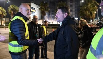 &Chi;&alpha;&rho;&delta;&alpha;&lambda;&iota;ά&sigmaf;: &Tau;&alpha; &Chi;&rho;&iota;&sigma;&tau;&omicron;ύ&gamma;&epsilon;&nu;&nu;&alpha; &nu;&alpha; &phi;έ&rho;&omicron;&upsilon;&nu; &phi;&omega;&sigmaf; &sigma;&tau;&alpha; &sigma;&pi;ί&tau;&iota;&alpha; &kappa;&alpha;&iota; &sigma;&tau;&iota;&sigmaf; &kappa;&alpha;&rho;&delta;&iota;έ&sigmaf; &mu;&alpha;&sigmaf;