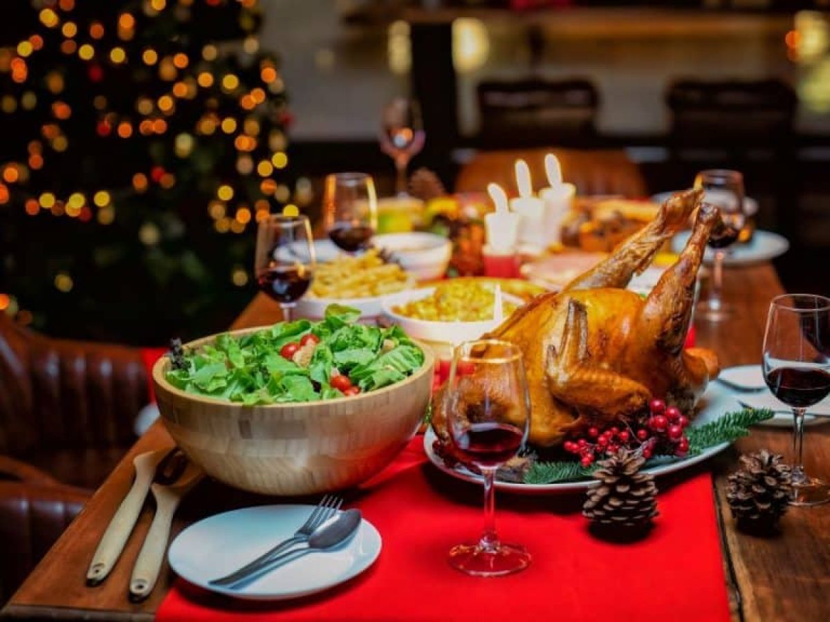 Χριστουγεννιάτικο τραπέζι: Αύξηση 7 ευρώ κατ’ άτομο σε σχέση με πέρσι