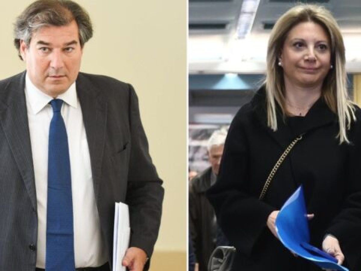 Νέα επίθεση Καραχάλιου κατά της Καρυστιανού – Οι αιχμές περί διοικητικής ικανότητας ενόψει κόμματος, η μη στήρ