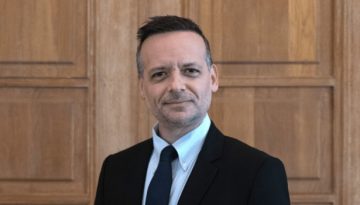 &Delta;&omicron;ύ&kappa;&alpha;&sigmaf;: &Sigma;&tau;ό&chi;&omicron;&sigmaf; &pi;&rho;έ&pi;&epsilon;&iota; &nu;&alpha; &epsilon;ί&nu;&alpha;&iota; &eta; &pi;&rho;ώ&tau;&eta; &theta;έ&sigma;&eta;, &delta;&epsilon;&nu; &epsilon;&nu;&delta;&iota;&alpha;&phi;έ&rho;&epsilon;&iota; &tau;&eta;&nu; &kappa;&omicron;&iota;&nu;&omega;&nu;ί&alpha; &pi;&omicron;&iota;&omicron;&sigmaf; &theta;&alpha; &epsilon;ί&nu;&alpha;&iota; &delta;&epsilon;ύ&tau;&epsilon;&rho;&omicron;&sigmaf;