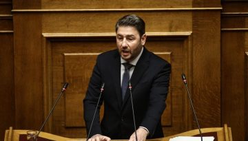 &Epsilon;&Delta;&Delta;&Alpha;: &Mu;&epsilon; &tau;&eta; &delta;&iota;&alpha;&delta;&iota;&kappa;&alpha;&sigma;ί&alpha; &tau;&omicron;&upsilon; &kappa;&alpha;&tau;&epsilon;&pi;&epsilon;ί&gamma;&omicron;&nu;&tau;&omicron;&sigmaf; &eta; &pi;&rho;&omicron;&sigma;&phi;&upsilon;&gamma;ή &Alpha;&nu;&delta;&rho;&omicron;&upsilon;&lambda;ά&kappa;&eta; &gamma;&iota;&alpha; &tau;&iota;&sigmaf; &upsilon;&pi;&omicron;&kappa;&lambda;&omicron;&pi;έ&sigmaf;