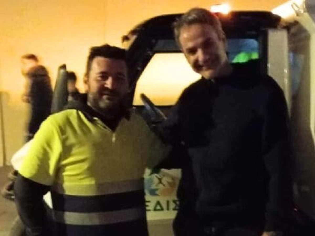 Εύσημα Μητσοτάκη στους εργαζόμενους του Δήμου για την καθαριότητα στο Ενετικό Λιμάνι Χανίων (Εικόνες)