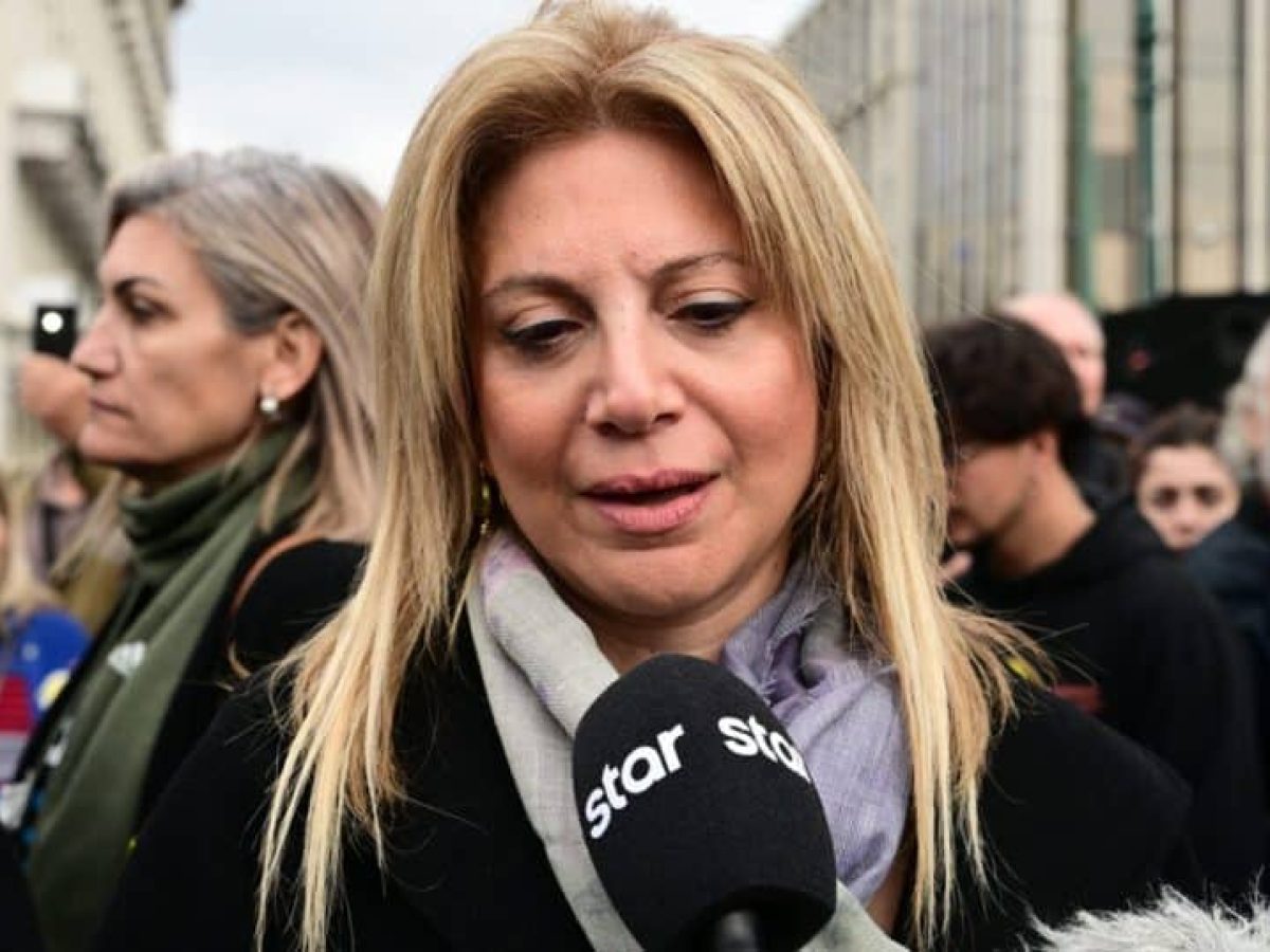 Επιχειρηματίας – έκπληξη στο πλευρό της Μ. Καρυστιανού