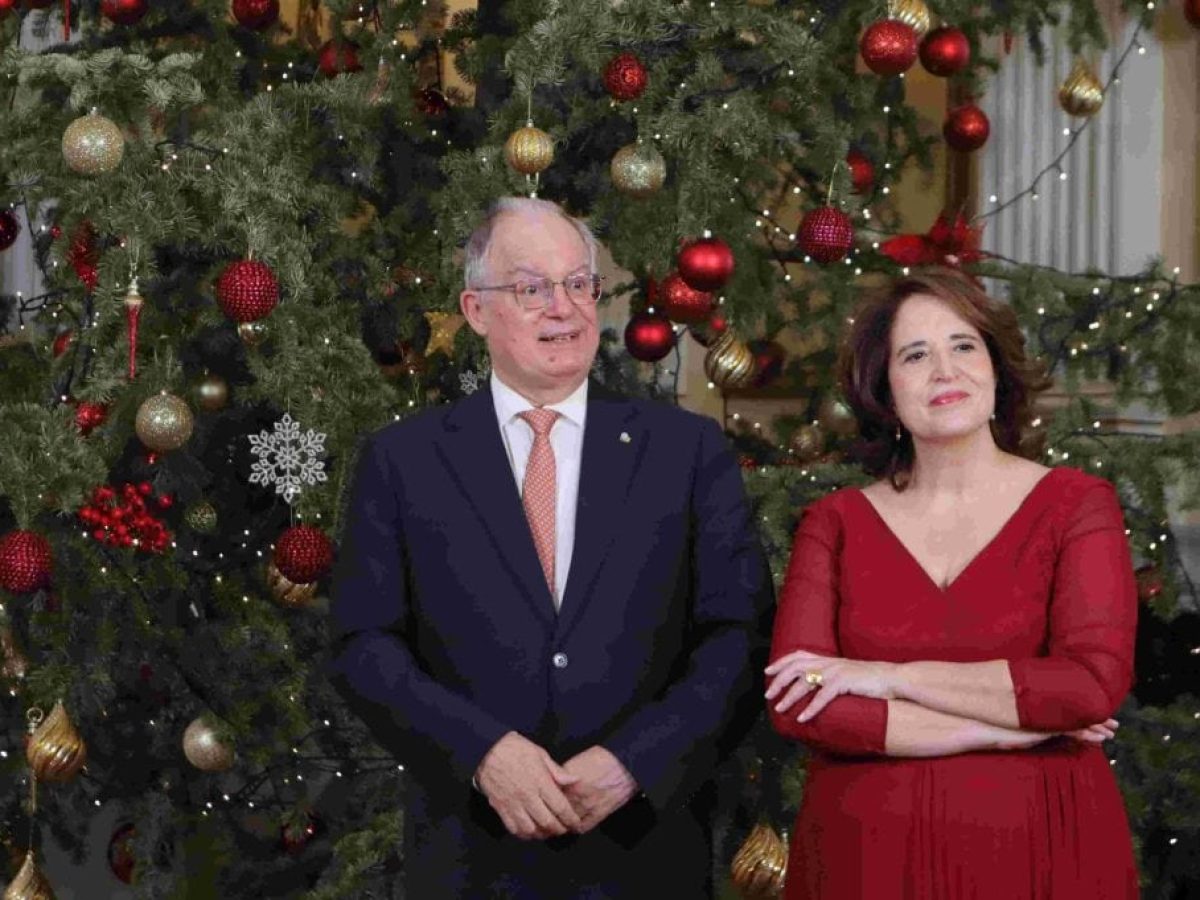 Έψαλαν τα Χριστουγεννιάτικα κάλαντα στον Πρέδρο της Δημοκρατίας