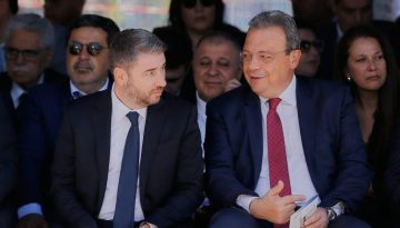 &Gamma;&iota;&alpha; &mu;ί&alpha; &theta;έ&sigma;&eta; (&kappa;&alpha;&iota;) &sigma;&tau;&omicron; &mu;έ&lambda;&lambda;&omicron;&nu; &ndash; &Kappa;&upsilon;&beta;έ&rho;&nu;&eta;&sigma;&eta; &chi;&omega;&rho;ί&sigmaf; &alpha;&nu;&tau;ί&pi;&alpha;&lambda;&omicron;, &alpha;&nu;&tau;&iota;&pi;&omicron;&lambda;ί&tau;&epsilon;&upsilon;&sigma;&eta; &chi;&omega;&rho;ί&sigmaf; &delta;&iota;έ&xi;&omicron;&delta;&omicron;