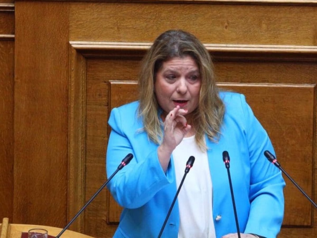 Η Μαρία Συρεγγέλα κάνει μήνυση στη Ζωή Κωνσταντοπούλου: «Ισχυρίζεται ψευδώς ότι ήταν συνεργάτιδά μου η Καλλιόπη Σεμερτζίδ