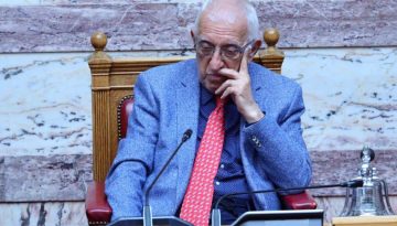 &Eta; &laquo;&omicron;&pi;&epsilon;&rho;έ&tau;&alpha;&raquo; &tau;&omega;&nu; &Epsilon;&xi;&epsilon;&tau;&alpha;&sigma;&tau;&iota;&kappa;ώ&nu; &tau;&eta;&sigmaf; &Beta;&omicron;&upsilon;&lambda;ή&sigmaf; &kappa;&alpha;&iota; &omicron; &laquo;&kappa;ό&phi;&tau;&eta;&sigmaf;&raquo; &Kappa;&alpha;&kappa;&lambda;&alpha;&mu;ά&nu;&eta; &sigma;&tau;&iota;&sigmaf; live &mu;&epsilon;&tau;&alpha;&delta;ό&sigma;&epsilon;&iota;&sigmaf;