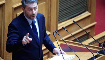 Είπαν τα κάλαντα στον Ν. Ανδρουλάκη