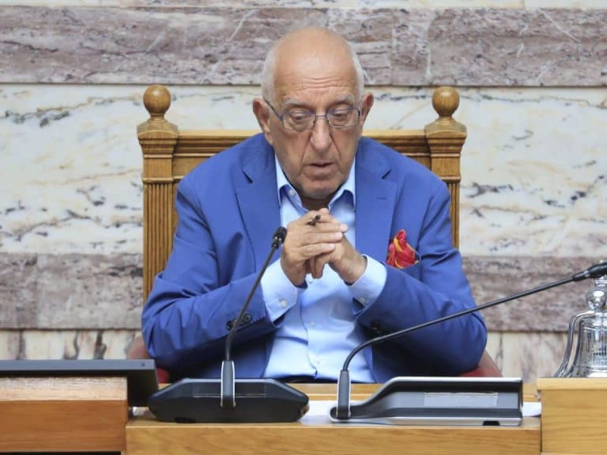 Κακλαμάνης: «Θα εισηγηθώ την κατάργηση της ζωντανής σύνδεσης των Εξεταστικών Επιτροπών» (Video)