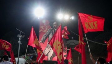 ΚΚΕ: «Όσο κι αν προσπαθεί η κυβέρνηση να συκοφαντήσει τον αγώνα των αγροτών, είναι βέβαιο ότι θα φάει τα μούτρα της»