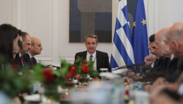 &Lambda;ά&delta;&iota; &sigma;&tau;&eta; &phi;&omega;&tau;&iota;ά &alpha;&pi;ό &Mu;&eta;&tau;&sigma;&omicron;&tau;ά&kappa;&eta;: &Delta;&epsilon;&nu; &upsilon;&pi;&omicron;&kappa;ύ&pi;&tau;&omicron;&upsilon;&mu;&epsilon; &sigma;&epsilon; &epsilon;&kappa;&beta;&iota;&alpha;&sigma;&mu;&omicron;ύ&sigmaf; &ndash; &Tau;&omicron; &pi;&lambda;&alpha;ί&sigma;&iota;&omicron; &tau;&omega;&nu; &delta;&upsilon;&nu;&alpha;&tau;&omicron;&tau;ή&tau;&omega;&nu; &mu;&alpha;&sigmaf; &gamma;&iota;&alpha; &alpha;&gamma;&rho;ό&tau;&epsilon;&sigmaf; έ&chi;&epsilon;&iota; &omicron;&rho;&iota;&omicron;&theta;&epsilon;&tau;&eta;&theta;&epsilon;ί