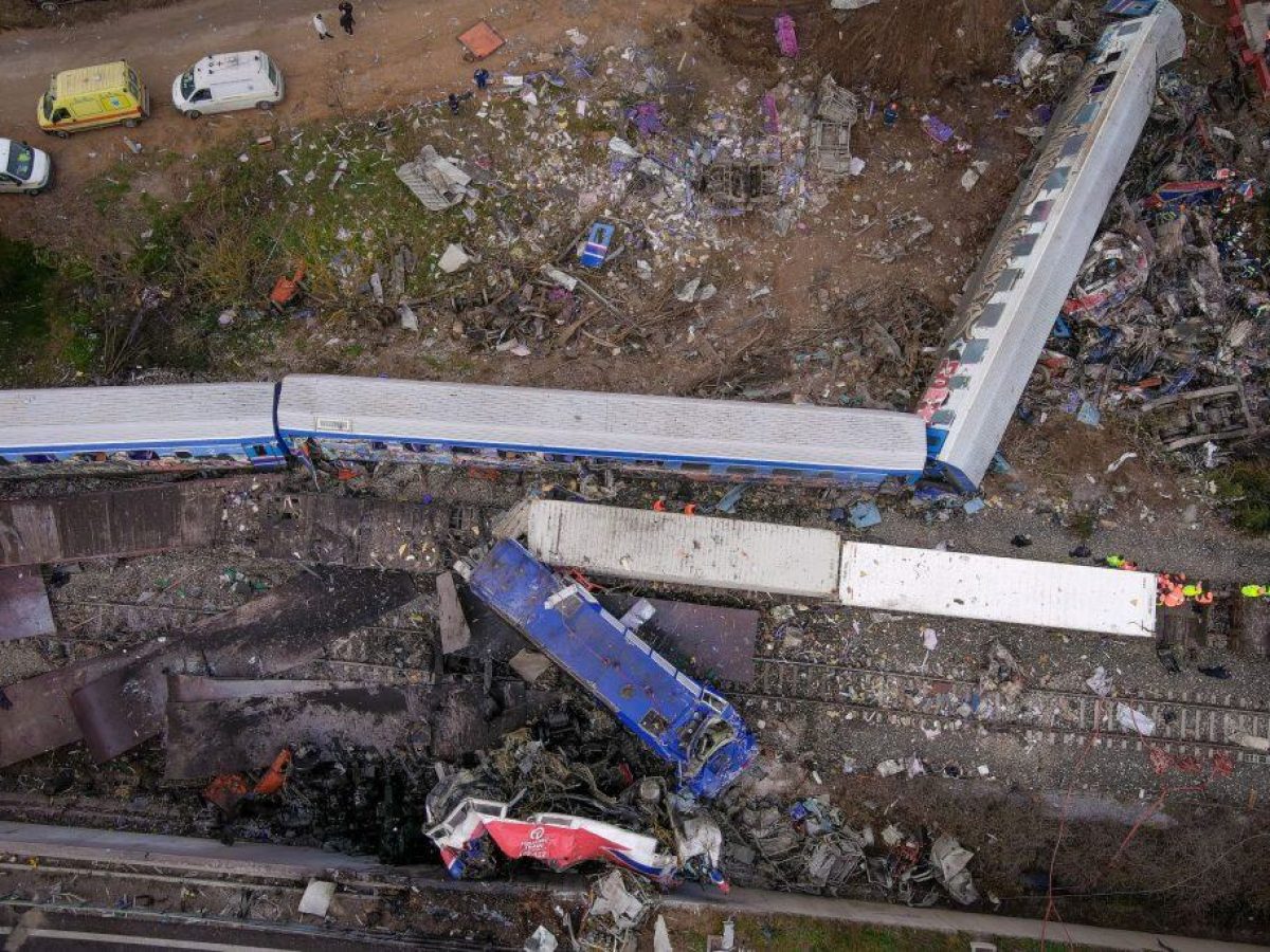 Μέλη Συλλόγου Τεμπών για την «έφοδο» του ΣΔΟΕ: «Δεν τρομοκρατούμαστε, συνεχίζουμε τον αγώνα για την αλήθεια»