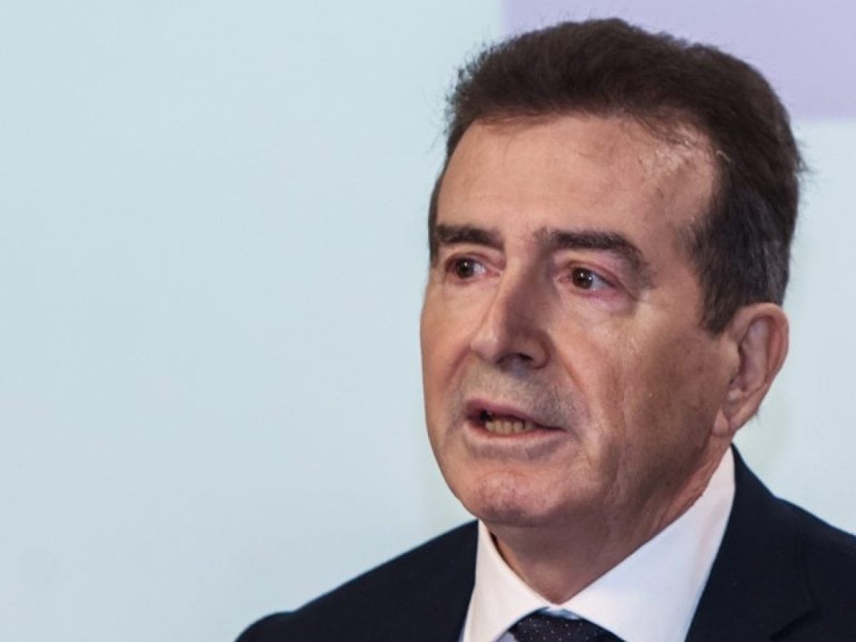 Μήνυμα Χρυσοχοΐδη προς τους αγρότες: Κάνουν παράνομες πράξεις με τα μπλόκα, υπάρχουν νόμοι που θα εφαρμοστούν