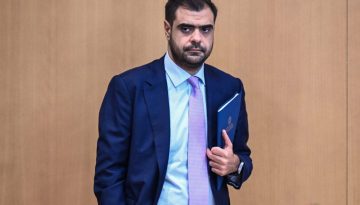 &Mu;ή&nu;&upsilon;&mu;&alpha; &Mu;&alpha;&rho;&iota;&nu;ά&kappa;&eta; &sigma;&tau;&omicron;&upsilon;&sigmaf; &alpha;&gamma;&rho;ό&tau;&epsilon;&sigmaf;: &Omicron; &epsilon;&iota;&lambda;&iota;&kappa;&rho;&iota;&nu;ή&sigmaf; &delta;&iota;ά&lambda;&omicron;&gamma;&omicron;&sigmaf; &kappa;&alpha;&iota; &mu;ό&nu;&omicron; &alpha;&upsilon;&tau;ό&sigmaf; &theta;&alpha; &phi;έ&rho;&epsilon;&iota; &tau;&iota;&sigmaf; &lambda;ύ&sigma;&epsilon;&iota;&sigmaf;