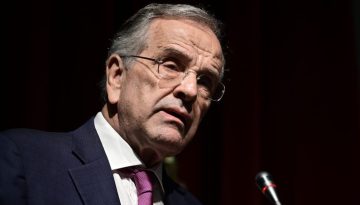 &Mu;ή&nu;&upsilon;&mu;&alpha; &Sigma;&alpha;&mu;&alpha;&rho;ά &gamma;&iota;&alpha; &tau;&eta; &nu;έ&alpha; &chi;&rho;&omicron;&nu;&iota;ά: &Eta; &pi;&alpha;&tau;&rho;ί&delta;&alpha; &alpha;&pi;&alpha;&iota;&tau;&epsilon;ί &alpha;&lambda;ή&theta;&epsilon;&iota;&alpha; &kappa;&alpha;&iota; &kappa;&omicron;&iota;&nu;&omega;&nu;&iota;&kappa;ή &delta;&iota;&kappa;&alpha;&iota;&omicron;&sigma;ύ&nu;&eta;