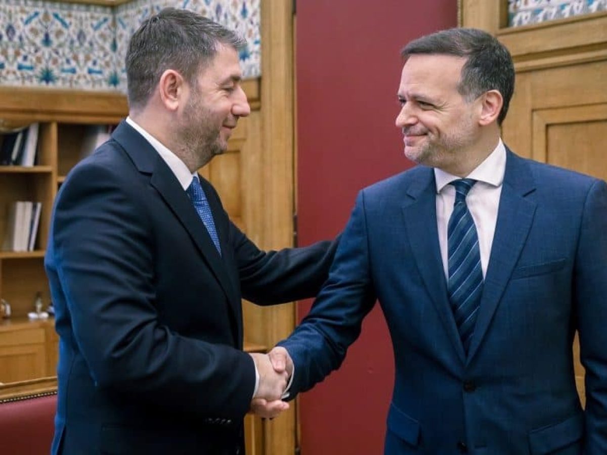 Ο Δούκας βάζει στο τραπέζι προκριματικές εκλογές για τους υποψήφιους βουλευτές του ΠΑΣΟΚ και ο Νικήτας αίνιγμα με τις Εξε