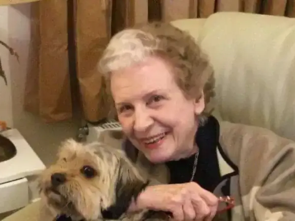 Ο πολιτικός κόσμος αποχαιρετά τη Σύλβα Ακρίτα