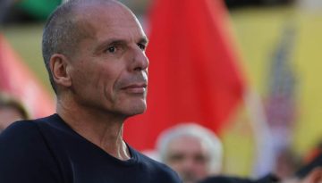 Πρωτοχρονιάτικο μήνυμα του Γιάνη Βαρουφάκη: Κανείς καλός αγώνας δεν πάει χαμένος