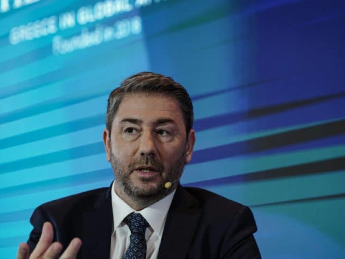 ΠΑΣΟΚ εναντίον ΝΔ με αφορμή τα μπλόκα των αγροτών και η «εμμονή» κατά του Αλέξη Τσίπρα