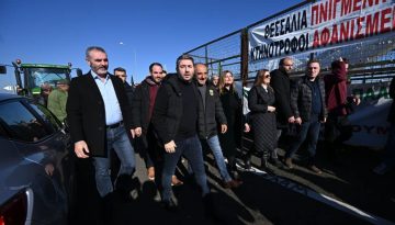 ΠΑΣΟΚ: Με συνταγή διπόλου οι μετωπικές με την ΝΔ για τα αγροτικά μπλόκα και τον ΟΠΕΚΕΠΕ- Στις γειτονιές της Αττικής ο Ανδ