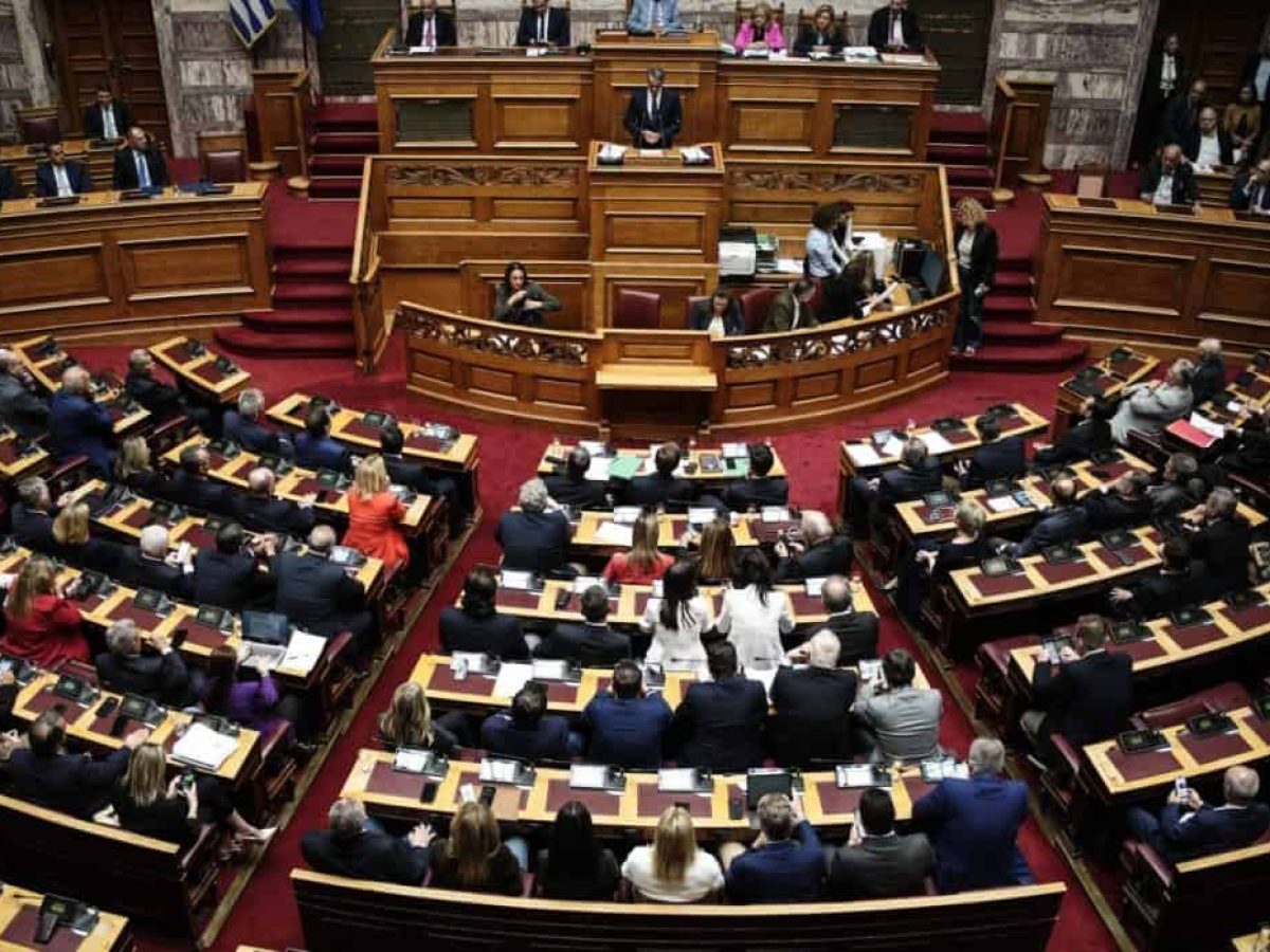 Σε θέση μάχης για την προεκλογική χρονιά – Οι βελόνες και τα νέα κόμματα