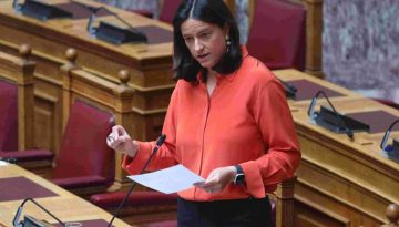 Συνδυασμό Τεχνητής Νοημοσύνης και ανθρώπινου παράγοντα θέλει η Κεραμέως
