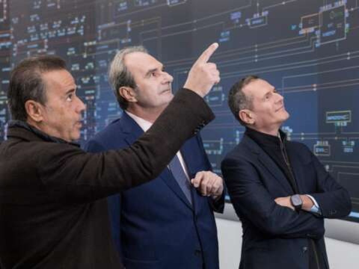 Σταύρος Παπασταύρου: Ο υπουργός Περιβάλλοντος επισκέφθηκε το Εθνικό Κέντρο Ελέγχου Ενέργειας του ΑΔΜΗΕ στον Άγιο Στέφανο