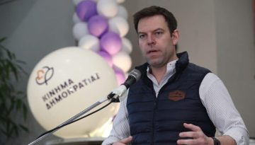 Στέφανος Κασσελάκης: Το πλήγμα με την αποχώρηση Μάλαμα, οι φυγόκεντρες τάσεις και το συνέδριο ως μάχη επιβίωσης