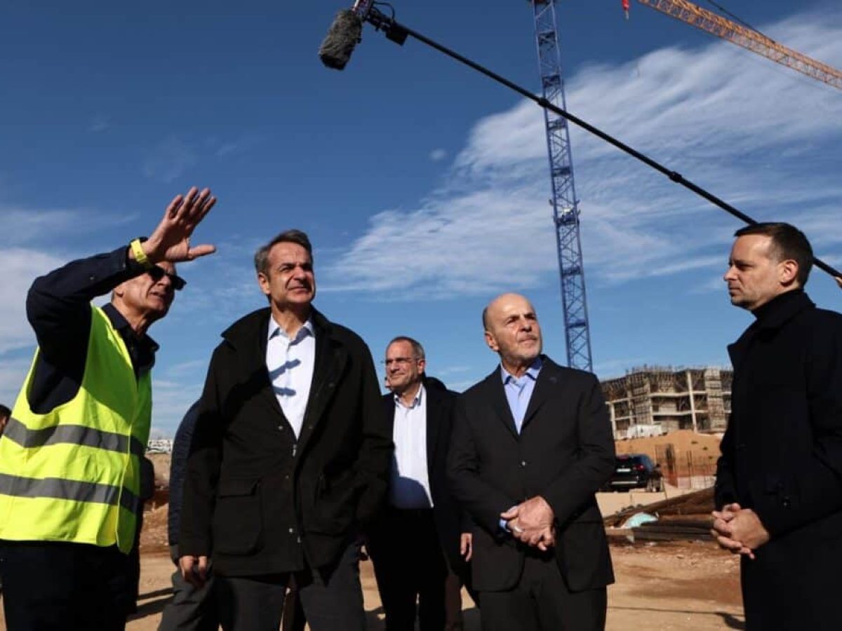 Στο εργοτάξιο για το νέο γήπεδο του Παναθηναϊκού ο Μητσοτάκης μαζί με Δούκα και Αλαφούζο