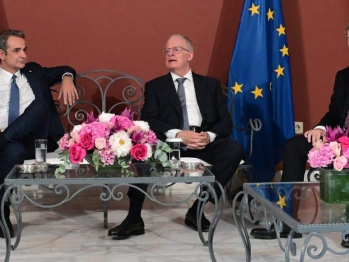 Τασούλας στο Μέτσοβο, Μητσοτάκης στα Χανιά και Ανδρουλάκης στην Πόλη