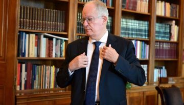 &Tau;έ&lambda;&omicron;&sigmaf; &sigma;&tau;&alpha; &laquo;&kappa;ά&lambda;&alpha;&nu;&tau;&alpha;&raquo; &tau;&omega;&nu; &epsilon;&pi;&iota;&sigma;ή&mu;&omega;&nu; &sigma;&tau;&omicron; &Pi;&rho;&omicron;&epsilon;&delta;&rho;&iota;&kappa;ό
