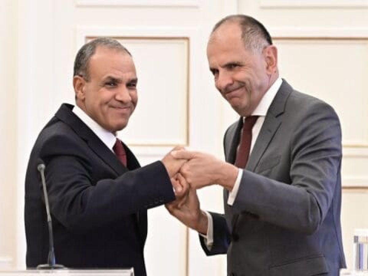 &Tau;&eta;&lambda;&epsilon;&phi;&omega;&nu;&iota;&kappa;ή &sigma;&upsilon;&nu;&omicron;&mu;&iota;&lambda;ί&alpha; &Gamma;&epsilon;&rho;&alpha;&pi;&epsilon;&tau;&rho;ί&tau;&eta; &mu;&epsilon; &Alpha;&mu;&pi;&nu;&tau;&epsilon;&lambda;ά&tau;&iota;: &Sigma;ύ&nu;&tau;&omicron;&mu;&alpha; &eta; &tau;&rho;&iota;&mu;&epsilon;&rho;ή&sigmaf; &Epsilon;&lambda;&lambda;ά&delta;&alpha;&sigmaf;, &Kappa;ύ&pi;&rho;&omicron;&upsilon; &kappa;&alpha;&iota; &Alpha;&iota;&gamma;ύ&pi;&tau;&omicron;&upsilon;