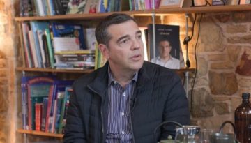 &Tau;&sigma;ί&pi;&rho;&alpha;&sigmaf; &sigma;&epsilon; &phi;&omicron;&iota;&tau;&eta;&tau;έ&sigmaf;: &Eta; &kappa;&rho;ί&sigma;&eta; &epsilon;&mu;&pi;&iota;&sigma;&tau;&omicron;&sigma;ύ&nu;&eta;&sigmaf; &sigma;&tau;&omicron;&upsilon;&sigmaf; &theta;&epsilon;&sigma;&mu;&omicron;ύ&sigmaf; &alpha;&pi;&epsilon;&iota;&lambda;&epsilon;ί &tau;&eta; &Delta;&eta;&mu;&omicron;&kappa;&rho;&alpha;&tau;ί&alpha; &ndash; &Delta;&epsilon;&nu; &beta;&lambda;έ&pi;&omega; &tau;&rho;ί&tau;&eta; &tau;&epsilon;&tau;&rho;&alpha;&epsilon;&tau;ί&alpha; &gamma;&iota;&alpha; &Mu;&eta;&tau;&sigma;&omicron;&tau;ά&kappa;&eta;