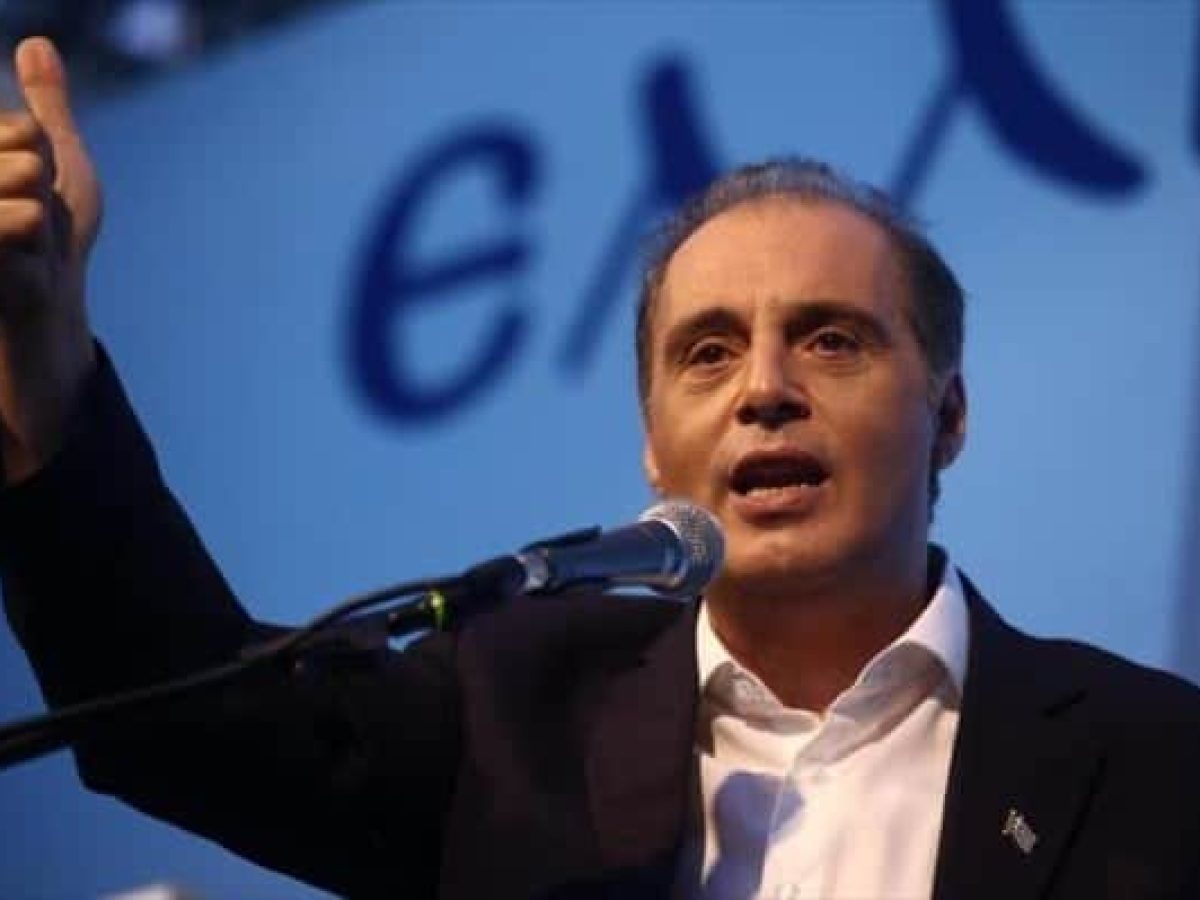 Βίντεο σοκ με την φυγή του Κυριακου Μητσοτακη από τη βουλή ανέβασε ο Βελόπουλος