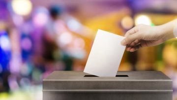 &Beta;&omicron;&upsilon;&lambda;ή: 4+1 &mu;&epsilon;&tau;&alpha;&beta;&lambda;&eta;&tau;έ&sigmaf; &pi;&omicron;&upsilon; &mu;&pi;&omicron;&rho;&omicron;ύ&nu; &nu;&alpha; &alpha;&nu;&alpha;&tau;&rho;έ&psi;&omicron;&upsilon;&nu; &tau;&omicron;&nu; &pi;&omicron;&lambda;&iota;&tau;&iota;&kappa;ό &chi;ά&rho;&tau;&eta;