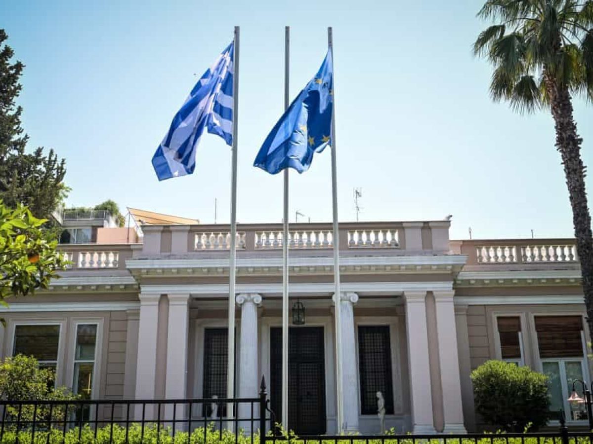 Ανασχηματισμός γενικών γραμματέων ενόψει εθνικής κάλπης