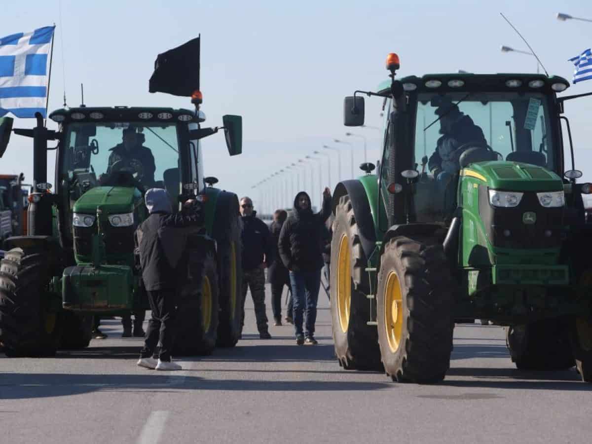 &Alpha;&gamma;&rho;ό&tau;&epsilon;&sigmaf;: &Mu;&epsilon;&tau;ά &tau;&eta;&nu; &laquo;&alpha;&nu;&alpha;&kappa;&omega;&chi;ή&raquo; &tau;&omega;&nu; &delta;&iota;&alpha;&kappa;&omicron;&pi;ώ&nu; έ&rho;&chi;&epsilon;&tau;&alpha;&iota; &eta; &mu;ά&chi;&eta; &tau;&eta;&sigmaf; &Kappa;&upsilon;&rho;&iota;&alpha;&kappa;ή&sigmaf;