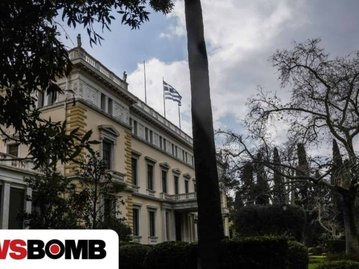 &Alpha;&gamma;&rho;&omicron;&tau;&iota;&kappa;ό &kappa;&alpha;&iota; &Tau;&rho;&alpha;&mu;&pi; &phi;&omicron;&upsilon;&nu;&tau;ώ&nu;&omicron;&upsilon;&nu; &tau;&omicron;&nu; &laquo;&pi;ό&lambda;&epsilon;&mu;&omicron;&raquo; &tau;&eta;&sigmaf; &kappa;&upsilon;&beta;έ&rho;&nu;&eta;&sigma;&eta;&sigmaf; &mu;&epsilon; &tau;&eta;&nu; &alpha;&nu;&tau;&iota;&pi;&omicron;&lambda;ί&tau;&epsilon;&upsilon;&sigma;&eta;