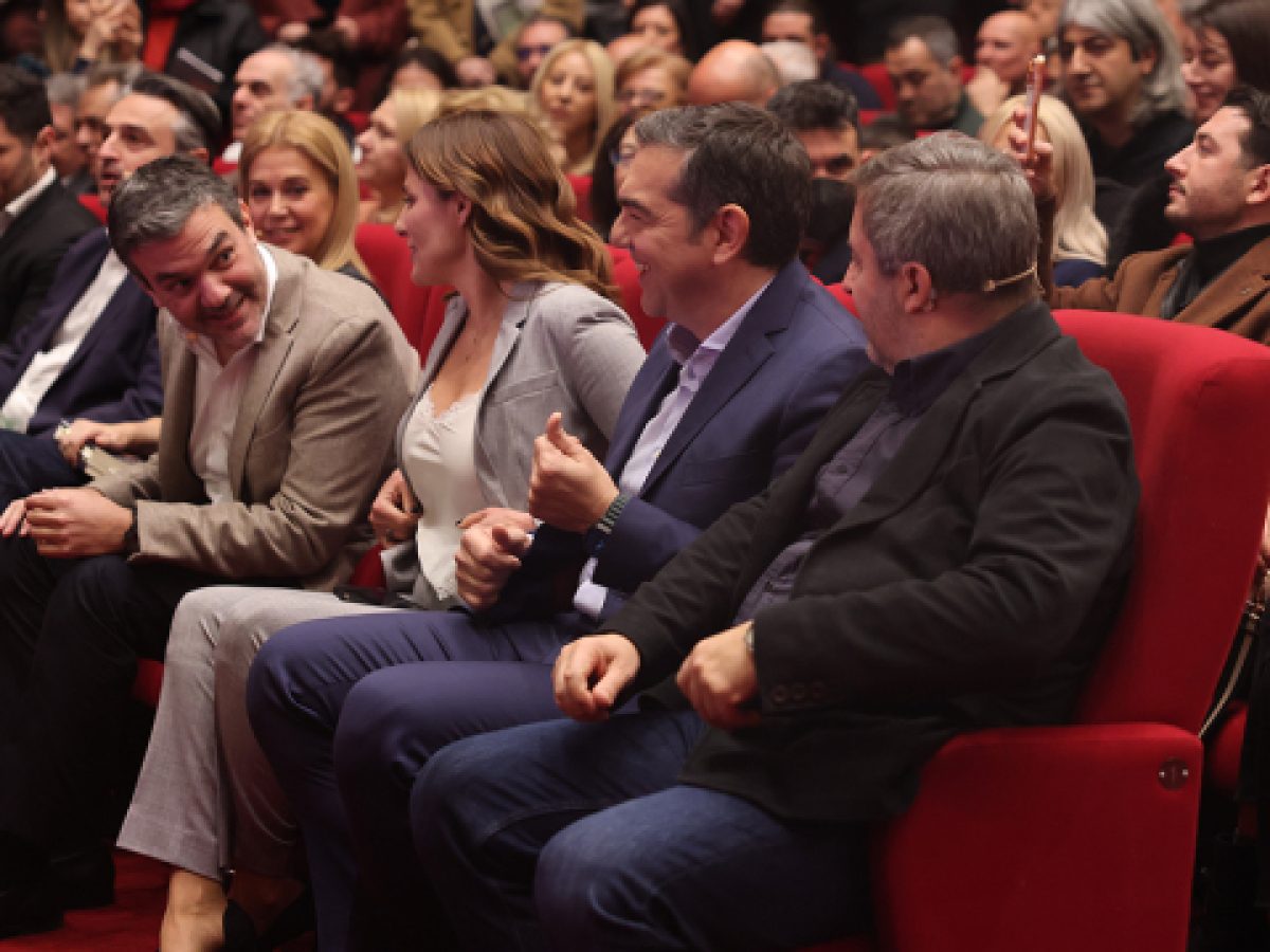 &Alpha;&lambda;έ&xi;&eta;&sigmaf; &Tau;&sigma;ί&pi;&rho;&alpha;&sigmaf;: Έ&chi;&omicron;&upsilon;&mu;&epsilon; &pi;&upsilon;&xi;ί&delta;&alpha;, &delta;&omicron;&upsilon;&lambda;&epsilon;ύ&omega; &epsilon;&nu;&tau;&alpha;&tau;&iota;&kappa;ά &gamma;&iota;&alpha; &tau;&omicron; &sigma;&chi;έ&delta;&iota;&omicron; &tau;&eta;&sigmaf; &epsilon;&pi;ό&mu;&epsilon;&nu;&eta;&sigmaf; &eta;&mu;έ&rho;&alpha;&sigmaf;