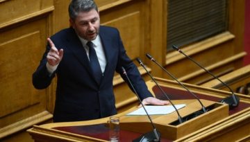 &Alpha;&nu;&delta;&rho;&omicron;&upsilon;&lambda;ά&kappa;&eta;&sigmaf;: &Delta;ώ&sigma;&tau;&epsilon; &lambda;ύ&sigma;&epsilon;&iota;&sigmaf; &sigma;&tau;&alpha; &pi;&rho;&omicron;&beta;&lambda;ή&mu;&alpha;&tau;&alpha; &pi;&omicron;&upsilon; &delta;&eta;&mu;&iota;&omicron;&upsilon;&rho;&gamma;ή&sigma;&alpha;&tau;&epsilon; &sigma;&tau;&omicron;&upsilon;&sigmaf; &alpha;&gamma;&rho;ό&tau;&epsilon;&sigmaf; &mu;&epsilon; &tau;&omicron; &rho;&iota;&phi;&iota;&phi;ί &sigma;&tau;&omicron;&nu; &Omicron;&Pi;&Epsilon;&Kappa;&Epsilon;&Pi;&Epsilon; &ndash; &Tau;&omicron; &delta;&iota;&epsilon;&theta;&nu;έ&sigmaf; &delta;ί&kappa;&alpha;&iota;&omicron; &delta;&epsilon;