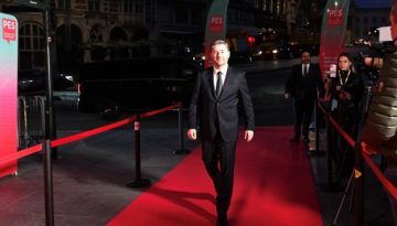 &Alpha;&nu;&delta;&rho;&omicron;&upsilon;&lambda;ά&kappa;&eta;&sigmaf;: &Eta; &Kappa;ύ&pi;&rho;&omicron;&sigmaf; &mu;&epsilon; &tau;&omicron; 37% &tau;&omicron;&upsilon; &epsilon;&delta;ά&phi;&omicron;&upsilon;&sigmaf; &tau;&eta;&sigmaf; &kappa;&alpha;&tau;&epsilon;&chi;ό&mu;&epsilon;&nu;&omicron; &alpha;&pi;ό &tau;&eta;&nu; &Tau;&omicron;&upsilon;&rho;&kappa;ί&alpha;, &sigma;ύ&mu;&beta;&omicron;&lambda;&omicron; &mu;&iota;&alpha;&sigmaf; &Epsilon;&upsilon;&rho;ώ&pi;&eta;&sigmaf; &pi;&omicron;&upsilon; &pi;&rho;έ&pi;&epsilon;&iota; &nu;&alpha; &epsilon;&mu;&beta;&alpha;&theta;ύ&nu;&epsilon;&iota;