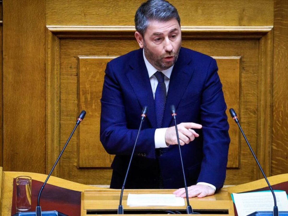 &Alpha;&nu;&delta;&rho;&omicron;&upsilon;&lambda;ά&kappa;&eta;&sigmaf; &kappa;&alpha;&tau;ά &Mu;&eta;&tau;&sigma;&omicron;&tau;ά&kappa;&eta;: &laquo;&Upsilon;&pi;&omicron;&nu;&omicron;&mu;&epsilon;ύ&epsilon;&tau;&epsilon; &tau;&omicron; &delta;&iota;&epsilon;&theta;&nu;έ&sigmaf; &delta;ί&kappa;&alpha;&iota;&omicron; &mu;&epsilon; &tau;&iota;&sigmaf; &delta;&eta;&lambda;ώ&sigma;&epsilon;&iota;&sigmaf; &sigma;&alpha;&sigmaf;&raquo;