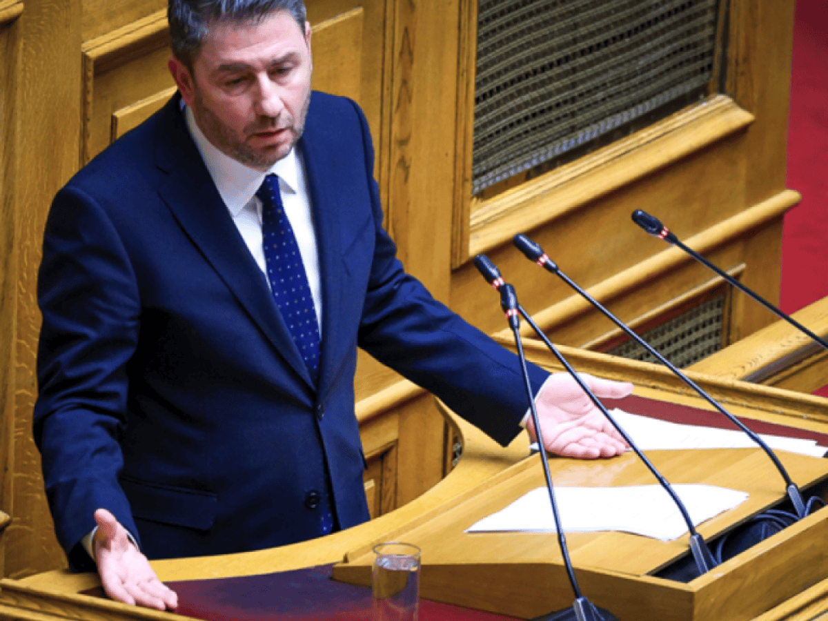 &Alpha;&nu;&delta;&rho;&omicron;&upsilon;&lambda;ά&kappa;&eta;&sigmaf;- &Beta;&omicron;&upsilon;&lambda;ή: Ή &delta;ί&nu;&epsilon;&tau;&epsilon; &lambda;ύ&sigma;&epsilon;&iota;&sigmaf; ή &pi;&alpha;ί&rho;&nu;&epsilon;&tau;&epsilon; &tau;&eta;&nu; &epsilon;&upsilon;&theta;ύ&nu;&eta; &gamma;&iota;&alpha; &tau;&eta;&nu; &kappa;&alpha;&tau;&alpha;&sigma;&tau;&rho;&omicron;&phi;ή &tau;&omicron;&upsilon; &pi;&rho;&omega;&tau;&omicron;&gamma;&epsilon;&nu;&omicron;ύ&sigmaf; &tau;&omicron;&mu;έ&alpha;