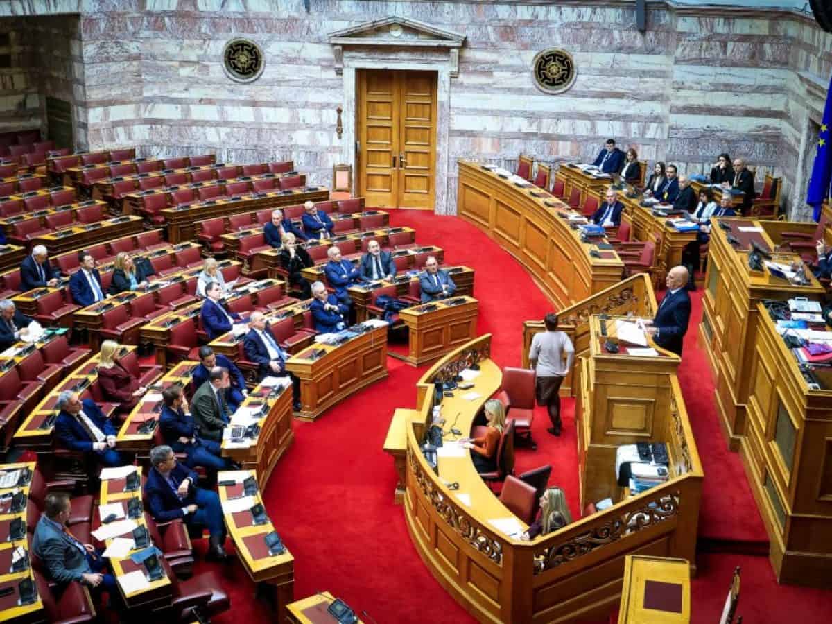 &Alpha;&pi;&omicron;&rho;&rho;ί&phi;&theta;&eta;&kappa;&epsilon; &eta; έ&nu;&sigma;&tau;&alpha;&sigma;&eta; &alpha;&nu;&tau;&iota;&sigma;&upsilon;&nu;&tau;&alpha;&gamma;&mu;&alpha;&tau;&iota;&kappa;ό&tau;&eta;&tau;&alpha;&sigmaf; &ndash; &Tau;&iota; &epsilon;ί&pi;&alpha;&nu; &omicron;&iota; &beta;&omicron;&upsilon;&lambda;&epsilon;&upsilon;&tau;έ&sigmaf;
