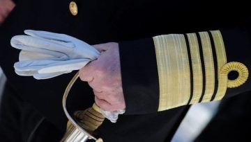 &Alpha;&psi;&upsilon;&chi;&omicron;&lambda;ό&gamma;&eta;&tau;&epsilon;&sigmaf; &kappa;&rho;ί&sigma;&epsilon;&iota;&sigmaf; &kappa;&alpha;&iota; &alpha;&pi;&omicron;&sigma;&tau;&rho;&alpha;&tau;&epsilon;ί&epsilon;&sigmaf; &sigma;&tau;&omicron; &Pi;&omicron;&lambda;&epsilon;&mu;&iota;&kappa;ό &Nu;&alpha;&upsilon;&tau;&iota;&kappa;ό
