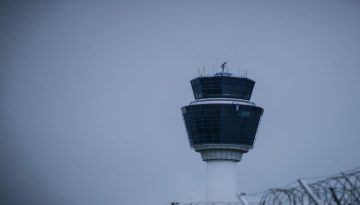 FIR Αθηνών: Όταν το κράτος πετά… αετό