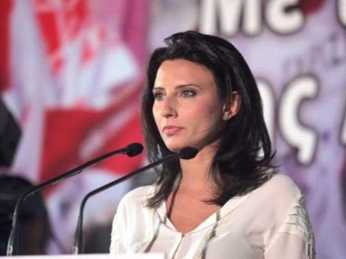 H πατριωτική στάση της Νινας Κασιμάτη ενοχλει στον Συριζα – Εντελως αδικαιολογητα  τέθηκε εκτός της Κοινοβουλευτικής Συνέ