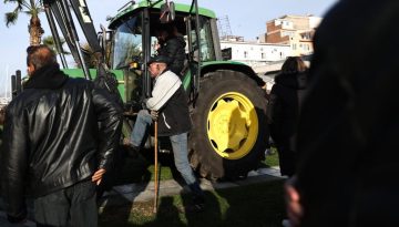 KKE: Οι κυβερνητικές εξαγγελίες είναι έτη φωτός μακριά από τις πραγματικές ανάγκες και τα αιτήματα των βιοπαλαιστών αγροτ